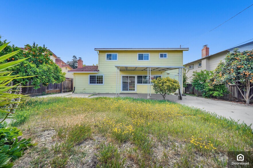 Building Photo - 3273 Cropley Ave