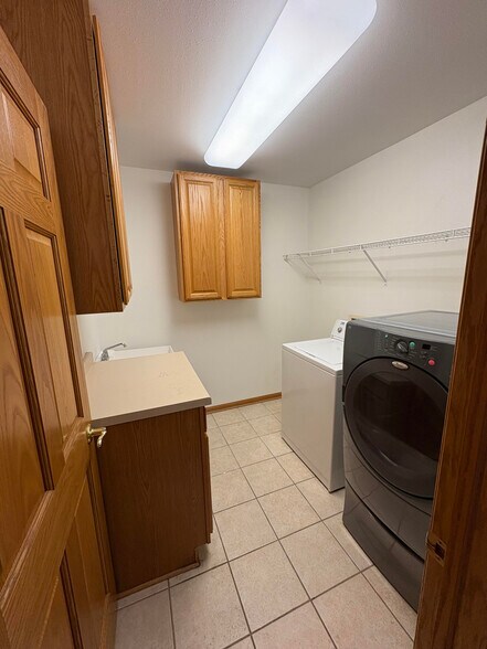 main level-laundry - 310 Redruth Dr