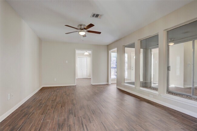Building Photo - 22706 Indian Ridge Dr