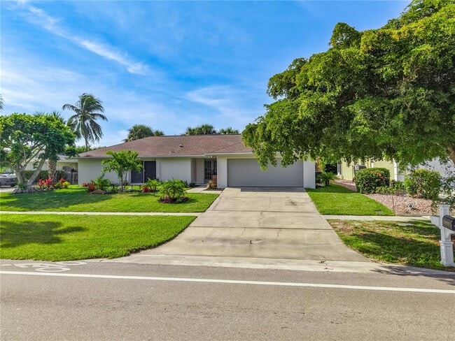 Building Photo - 620 N Barfield Dr