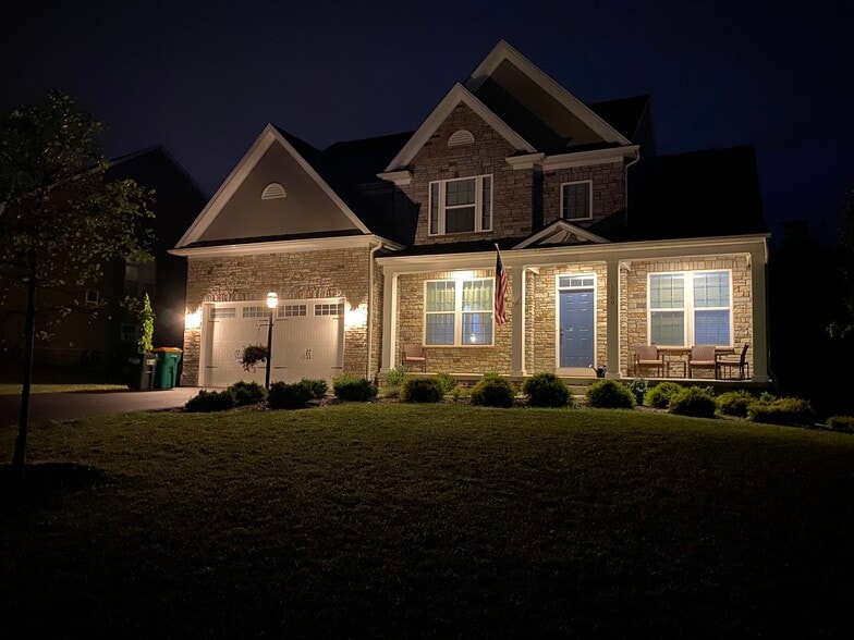 Night View - 1709 Stevensan Dr