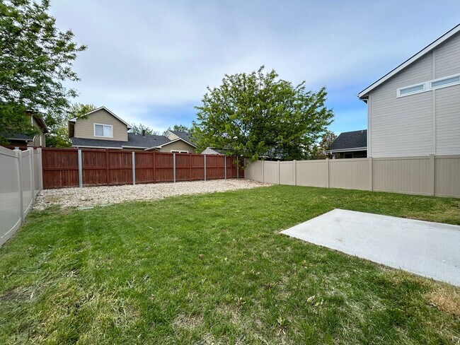 Building Photo - Charming Modern Home in the Heart of Boise