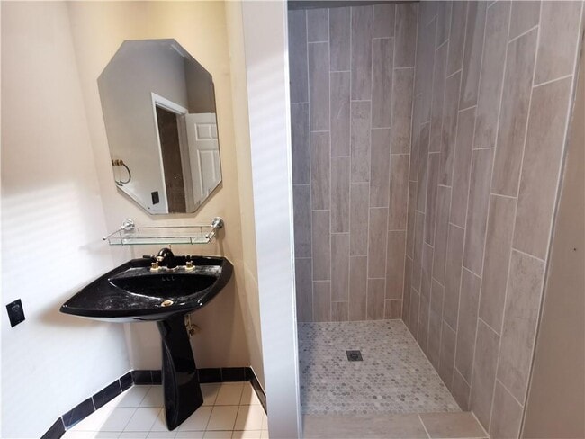 Building Photo - 2411 Magnolia Springs Ct