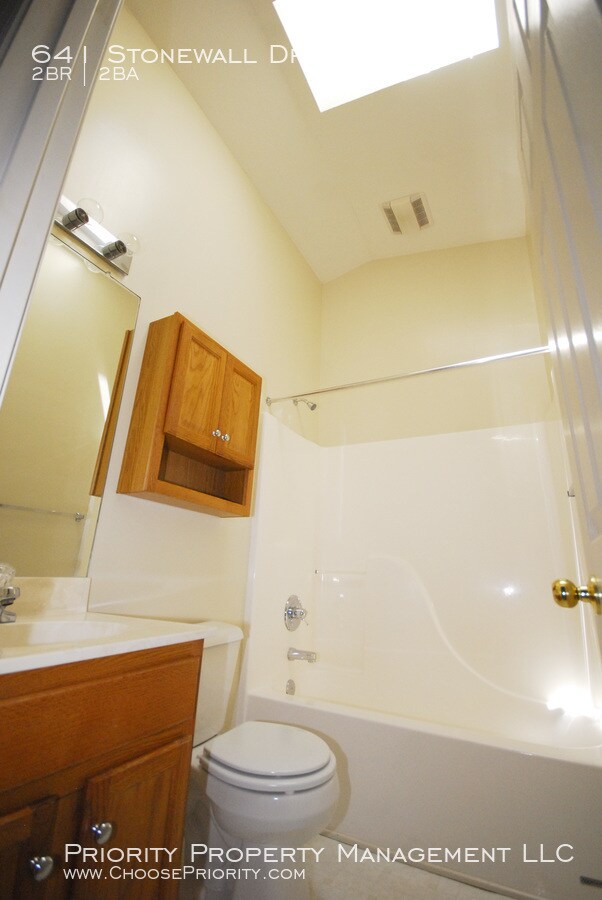 Building Photo - Stonewall Heights Townhome