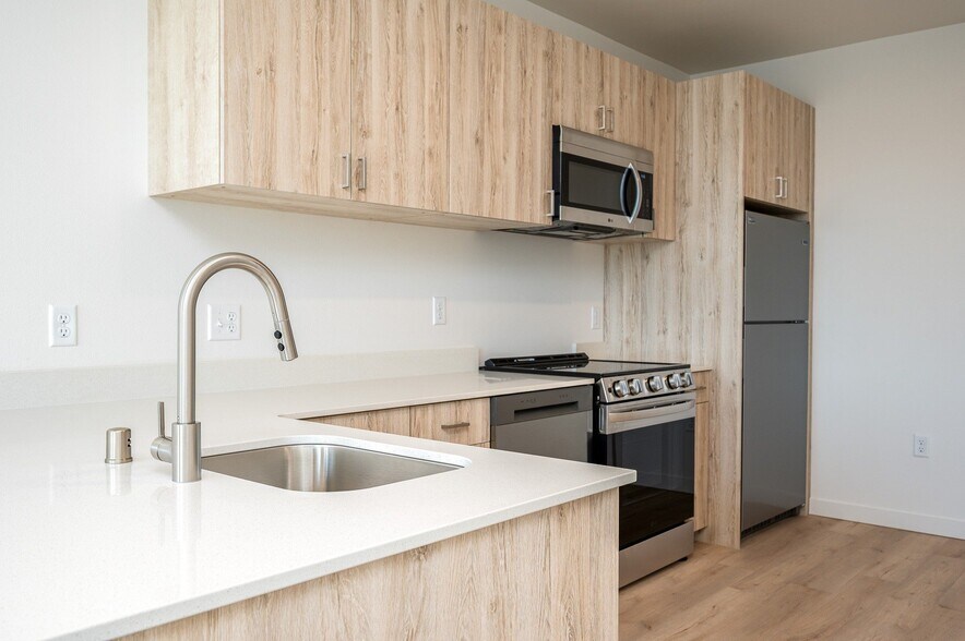 One Twenty Up | One Bedroom Kitchen - One Twenty Up