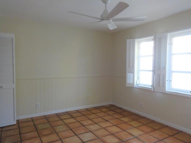 Building Photo - 13868 Cocoanut Ave