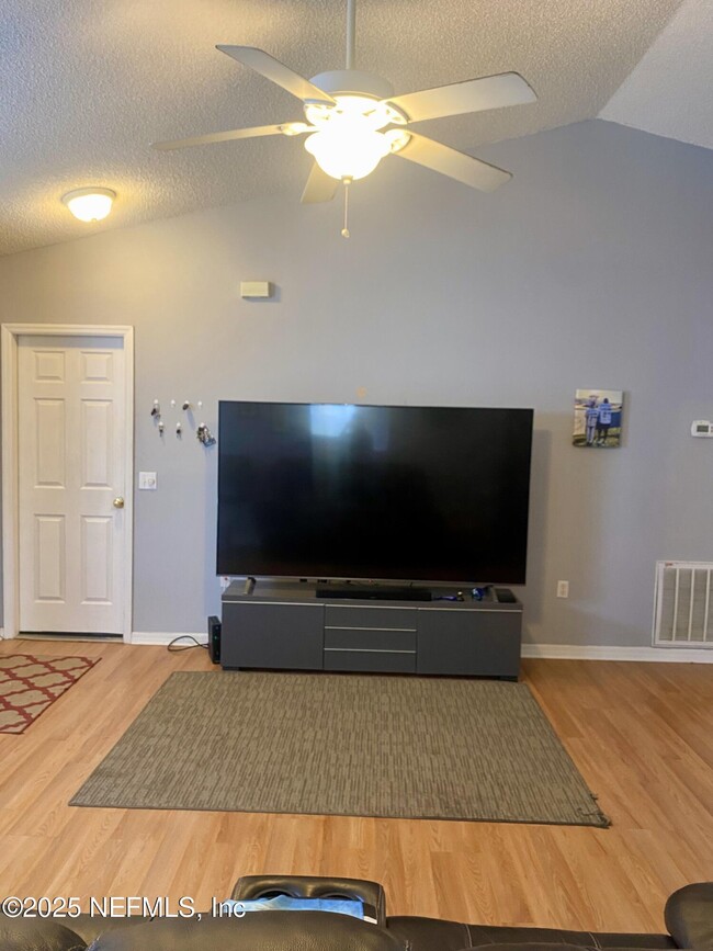 Building Photo - 3585 Alec Dr