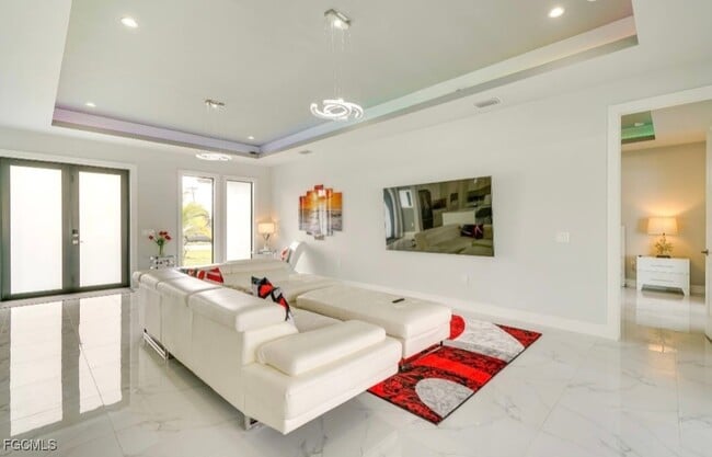 Building Photo - 117 SE 4th St