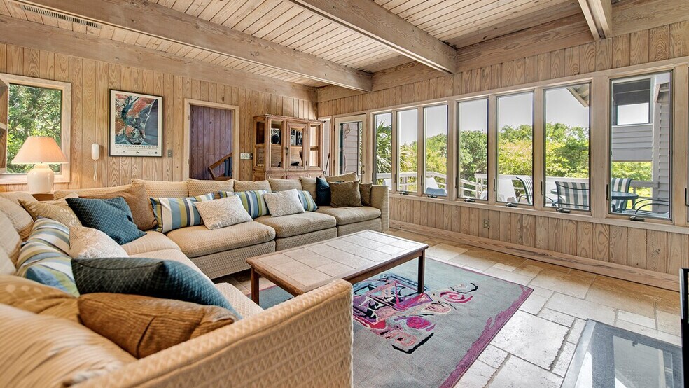 Building Photo - 1217 Debordieu Blvd