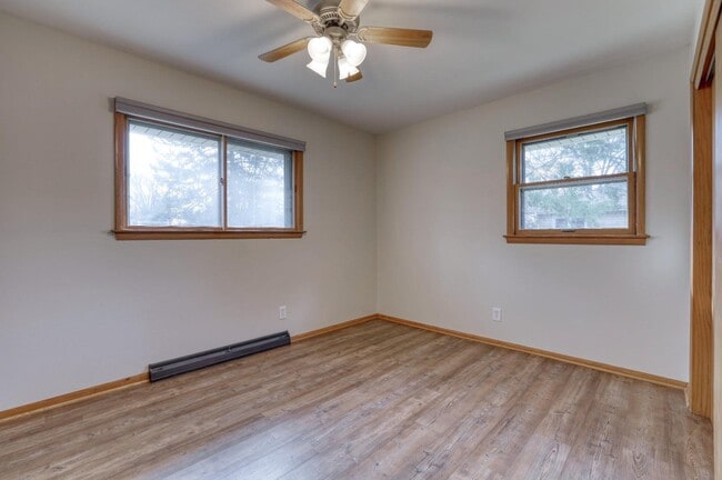 Building Photo - 4465 N 144th St