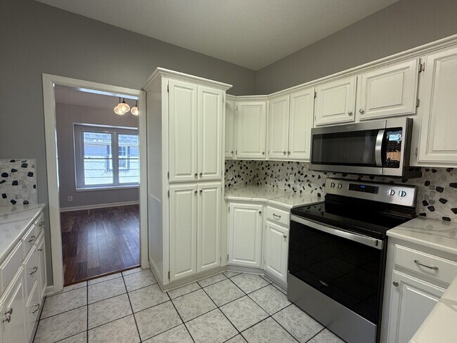 Building Photo - Corner-lot home in the desirable Cooper Creek