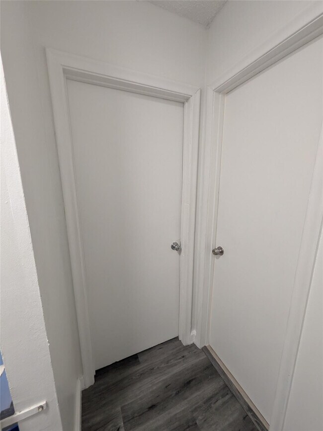 Building Photo - 2456 NW 52nd Ave