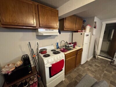 Building Photo - 592 Cambridge St