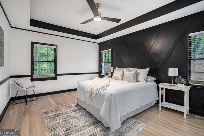 Building Photo - 788 Sherwood Rd N W