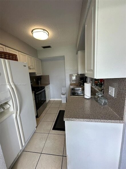 Building Photo - 1361 Sandpiper Blvd