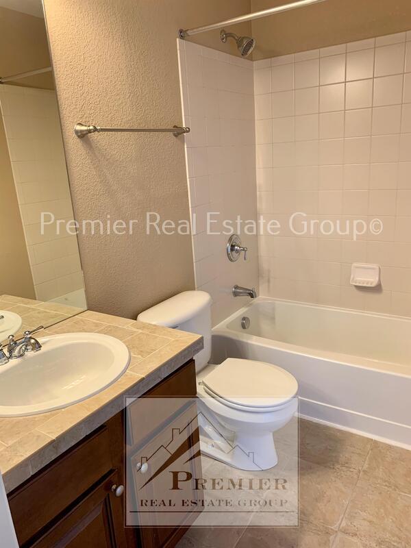 Building Photo - 5984 Revelstoke Dr
