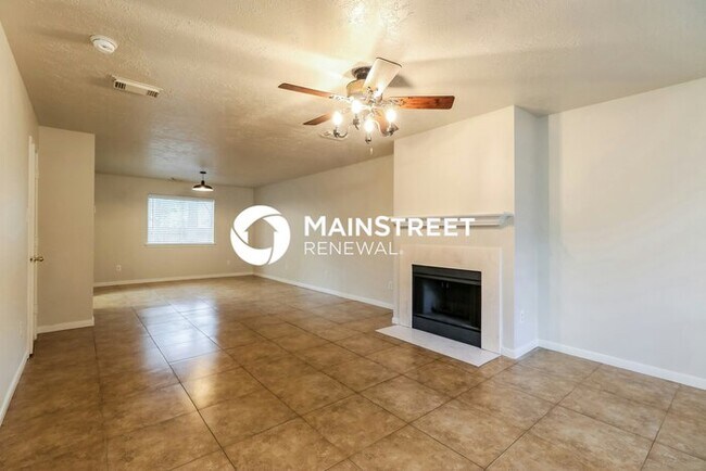 Building Photo - 4 Bedroom Pet-Friendly Home in PORTER, TX with Main Street Renewal