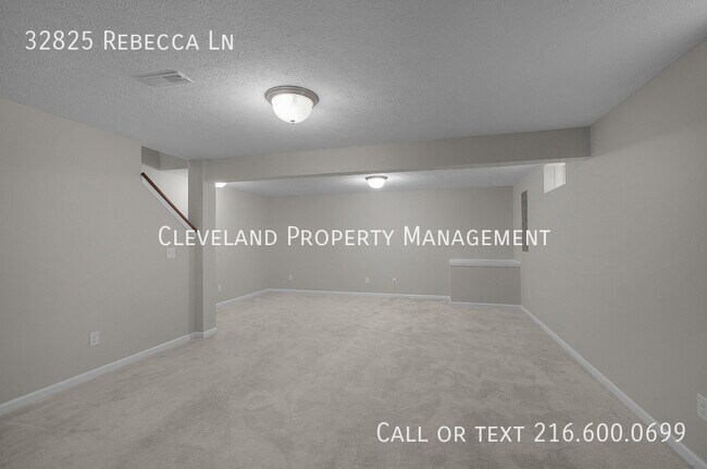 Building Photo - 32825 Rebecca Ln