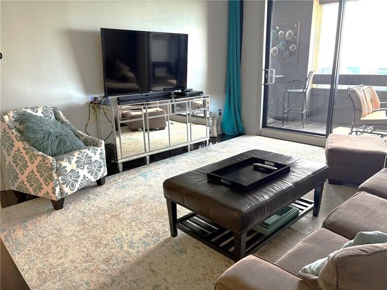 Building Photo - 75 14th St NE