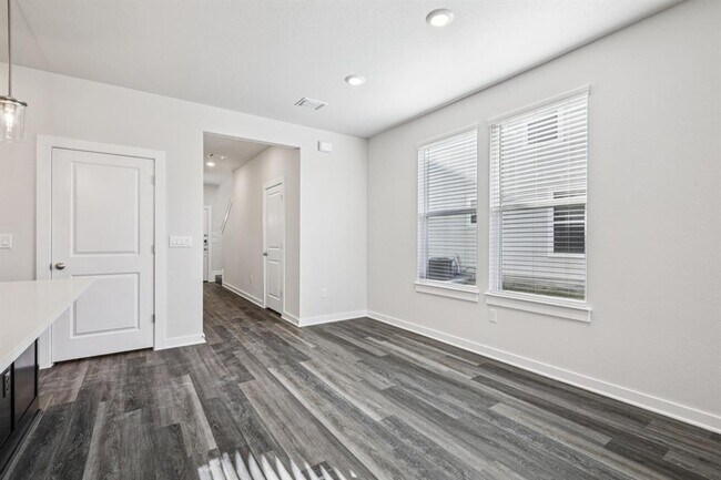 Building Photo - 2333 Moon Tower Trl