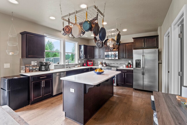 Building Photo - 315 Granite Loop