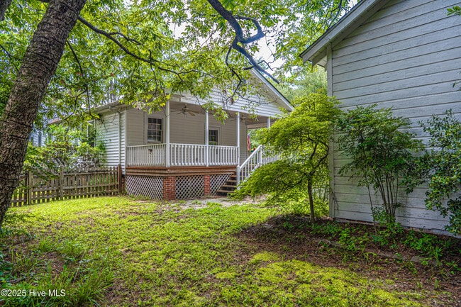 Building Photo - 503 Carolina St
