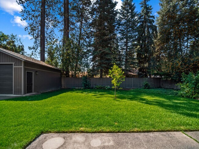 Building Photo - 5315 W Conestoga Ave