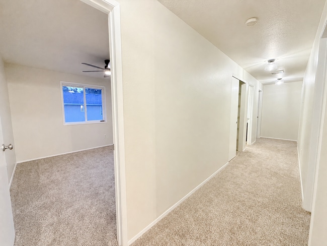 Building Photo - Beautifully Updated 4-Bedroom Home in Woodland, WA – Pet Friendly