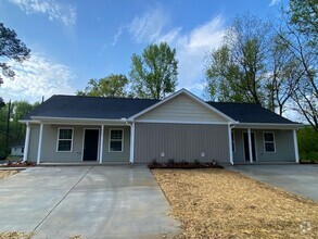 Building Photo - New Construction 2 bedroom, 2 bath duplex
