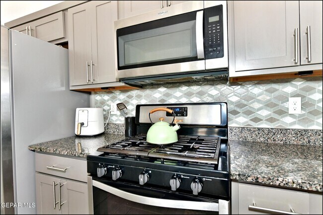 Building Photo - 224 Glenlivet Way