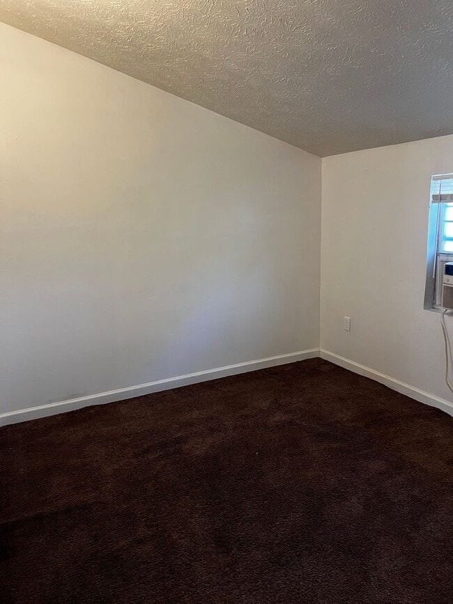 Building Photo - 11 Strozier St