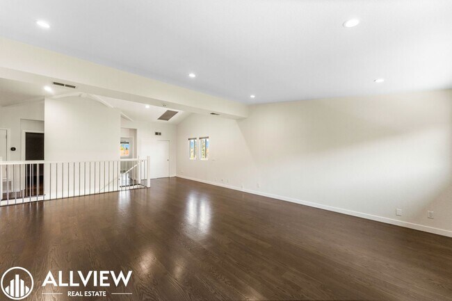 Building Photo - 15182 Chalon Cir