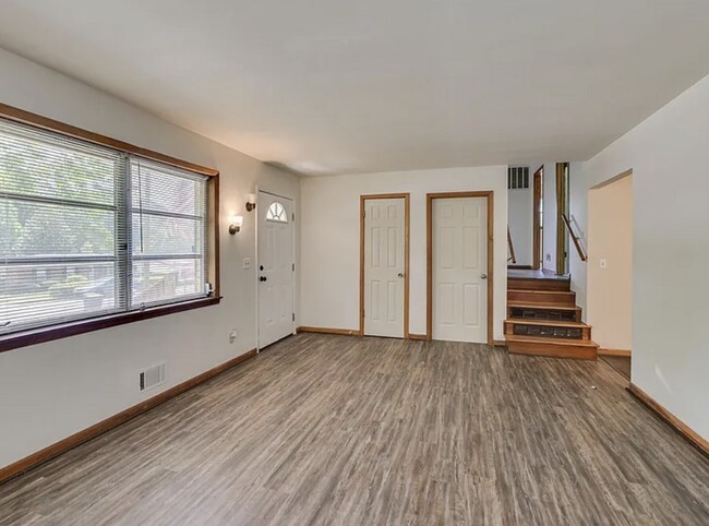 Building Photo - 1114 Terrace Cir