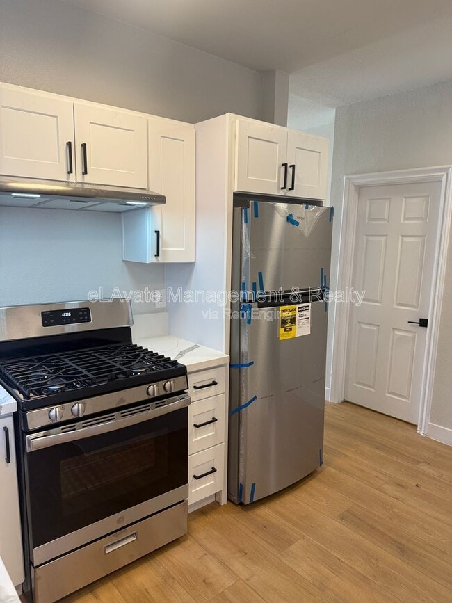 Building Photo - 1607 W 49th St