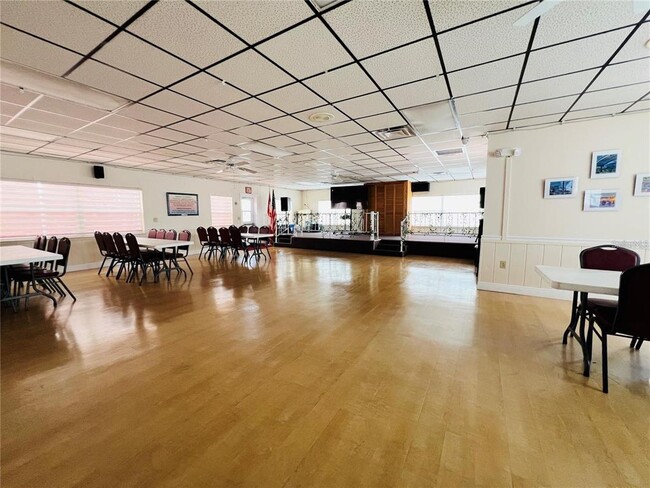 Building Photo - 1500 County Rd 1