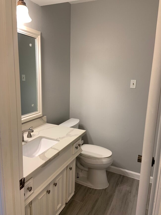 Building Photo - 3123 Bonney Briar Dr