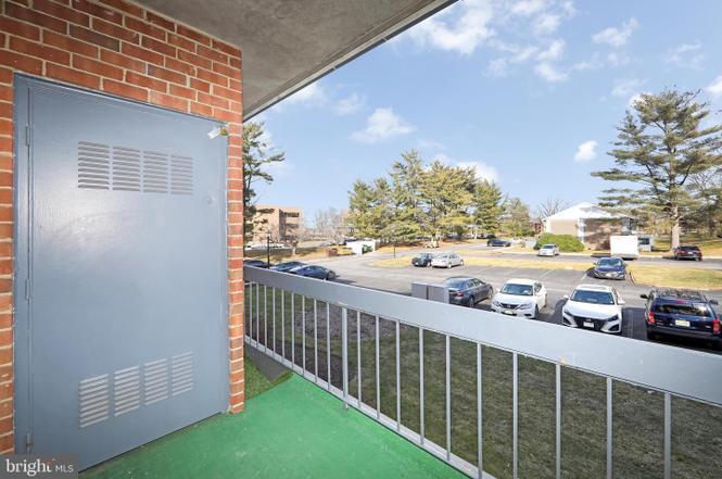 Building Photo - 222 Echelon Rd
