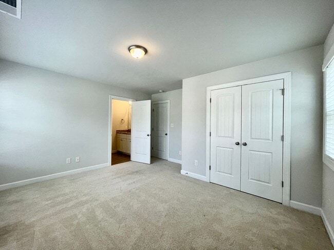 Building Photo - Custom-Built Home in Mill Dam Pointe! Marsh & Water Views! Minutes to Bay Beaches, Pet Friendly, ...