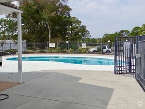 Building Photo - Spacious 2 bed/2 bath Deer Creek Villas-Su...