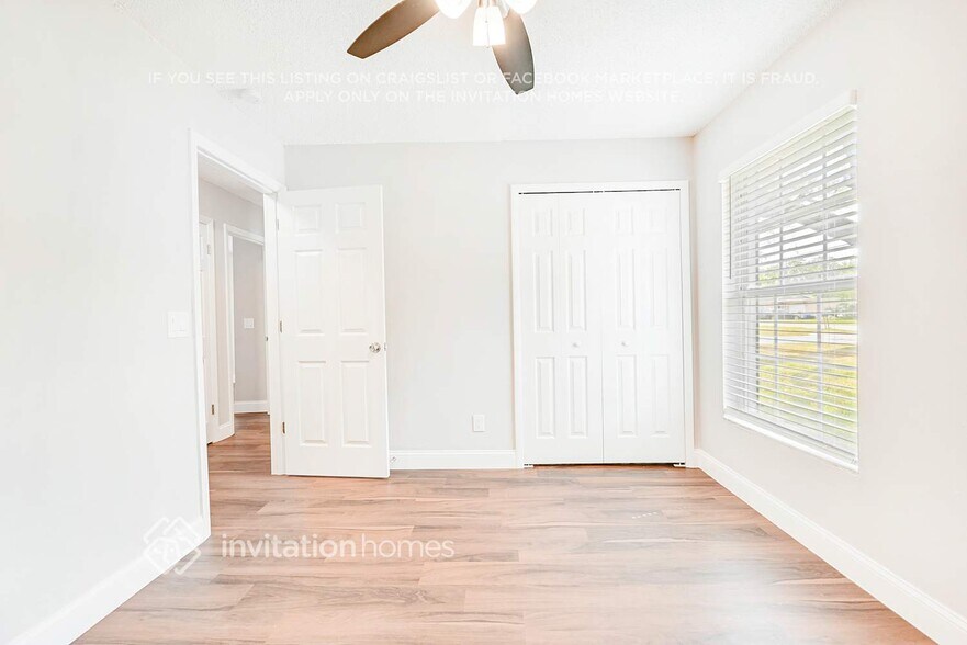 Building Photo - 7249 Laurel Hill Dr