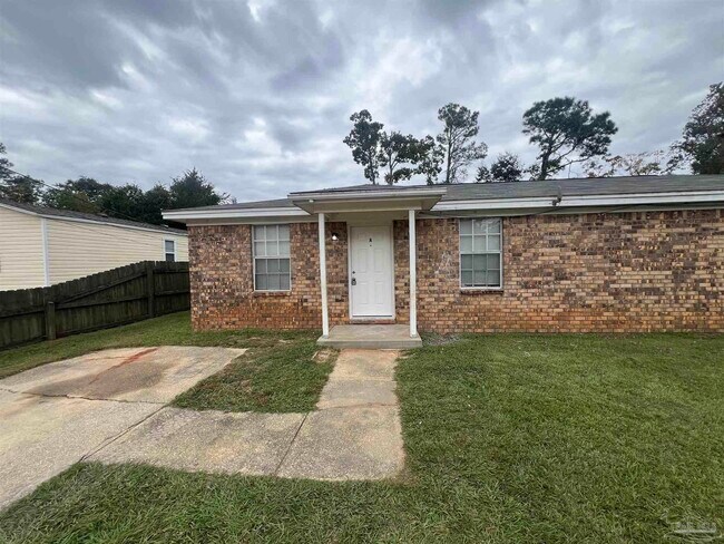 Primary Photo - 821 Calhoun Ave