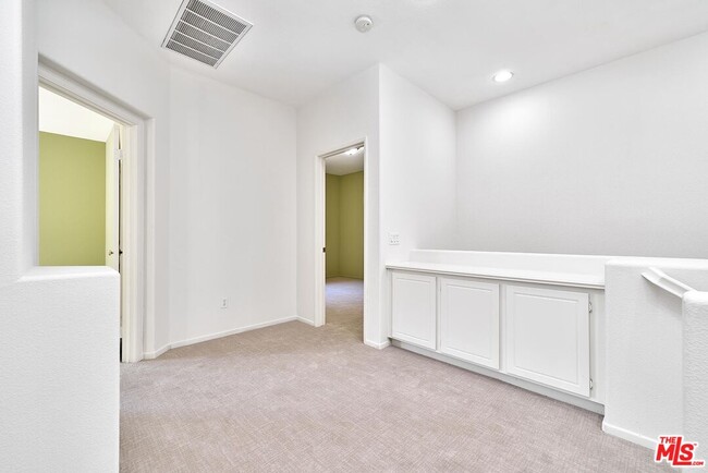 Building Photo - 28058 Dickason Dr