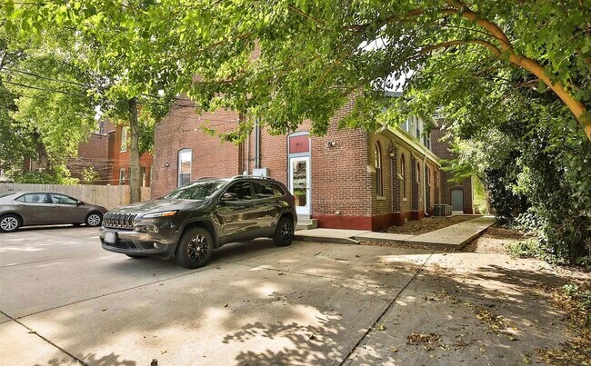 Building Photo - 2201 Sidney St