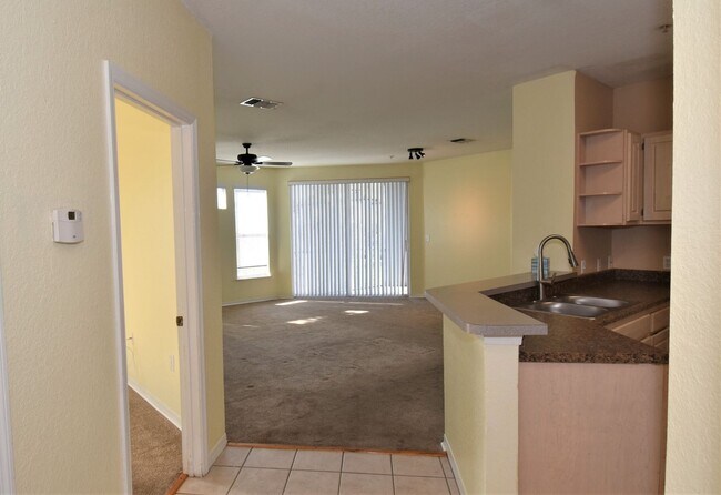 Building Photo - 5809 Legacy Crescent Pl