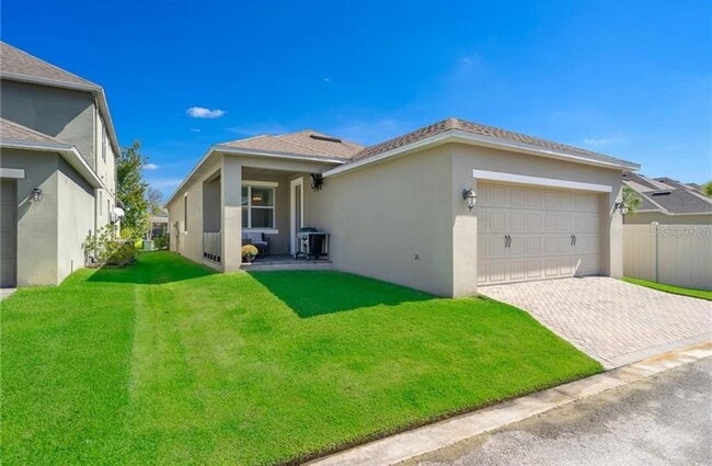 Building Photo - 8754 Ribault Ave