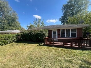 Building Photo - 205 Lesane Ct