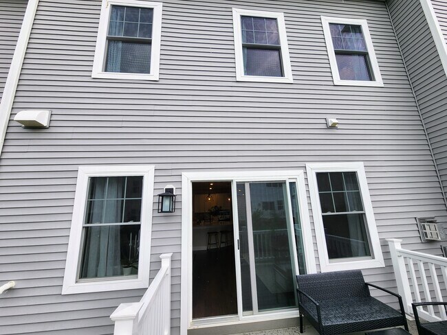 Building Photo - 36 Lochiel Ln