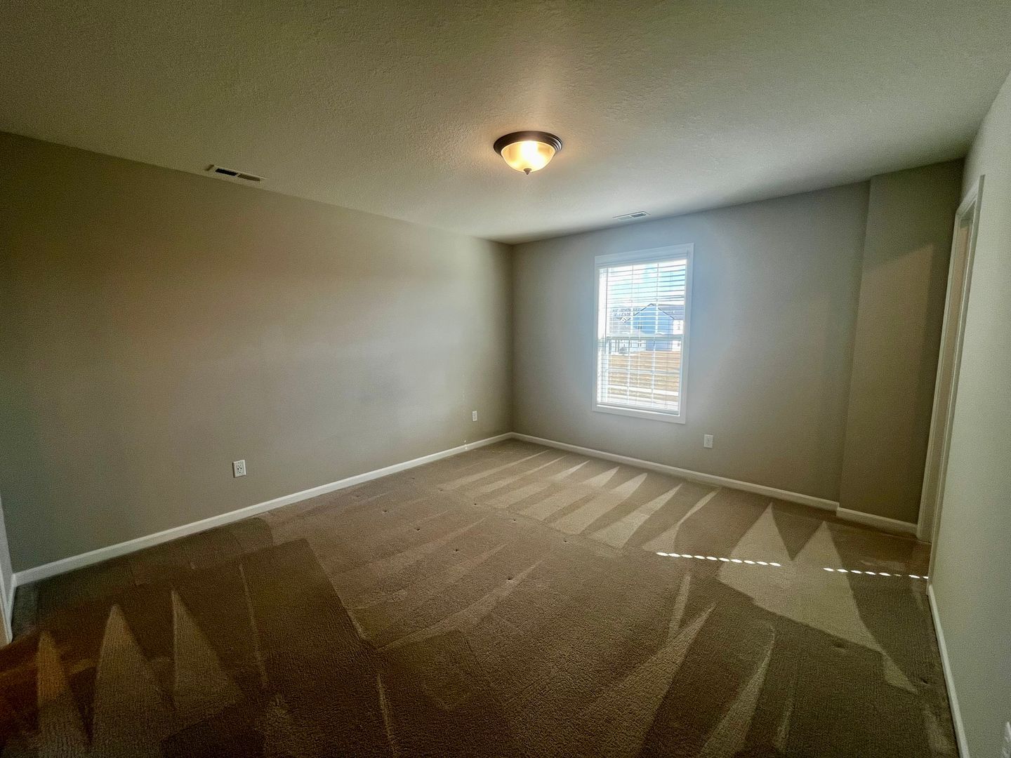 Building Photo - 1630 Teniente Ct