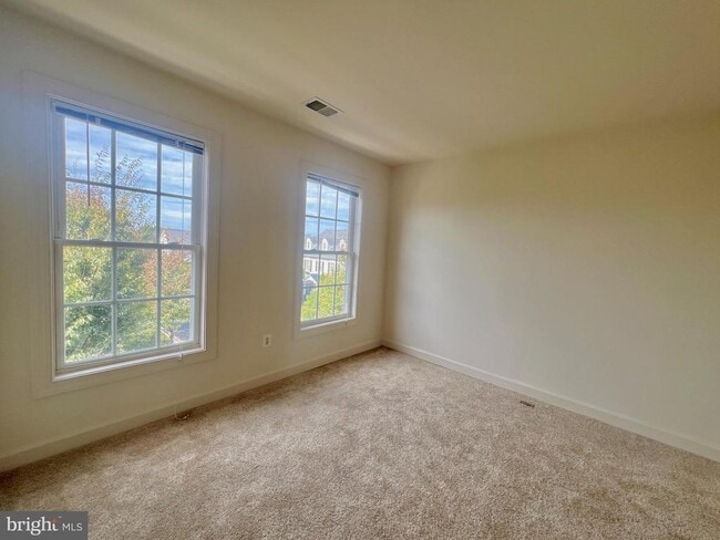 Building Photo - 12919 Benton Park Cir