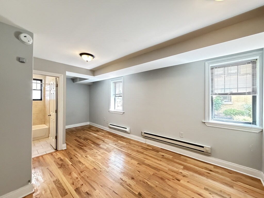 Building Photo - 2854 N Orchard St